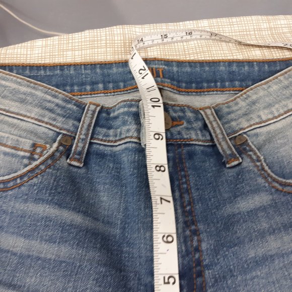 Kut from the Kloth Women's Ankle Skinny Jeans Size 6 Light Wash Distressed Denim - Picture 11 of 12